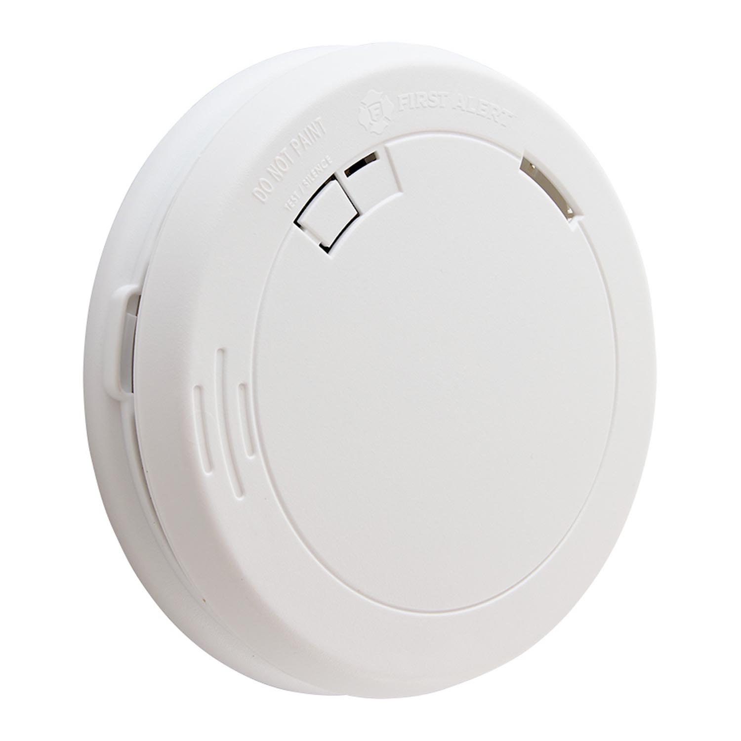 First Alert Smoke Alarm Hush Button Silence Nuisance Alarms Safe & sound 