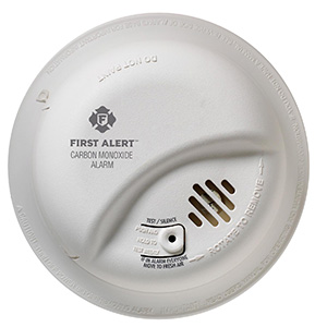 First Alert Battery Operated Carbon Monoxide Alarm with Backlit Digital  Display - CO410 (1039727)